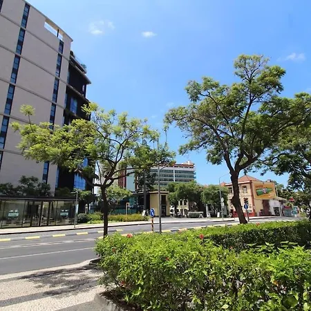 Savoy Best Location شقة فونشال
