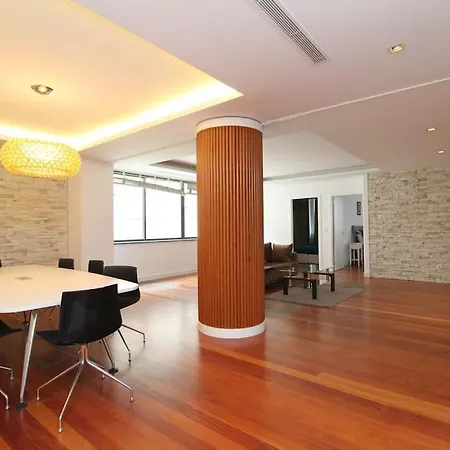 Savoy Best Location Apartment Funchal (Madeira)